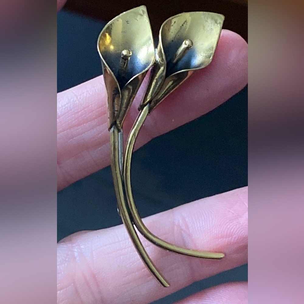 Vintage Stuart Nye Brooch Pin Signed Calla Lillies
